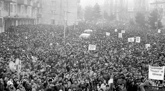 deminstrations in stepanakert 1988