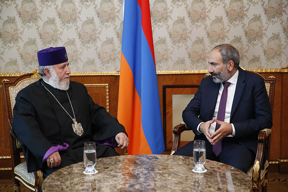 nikol pashinyan karekin iii